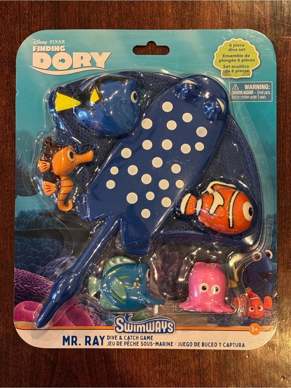 Disney Finding Dory Mr. Ray Dive & Catch Set - Blue, Orange, Pink